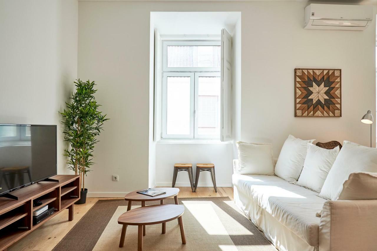 Modern Apartment Calcada Sao Francisco II Lisbon Exterior photo