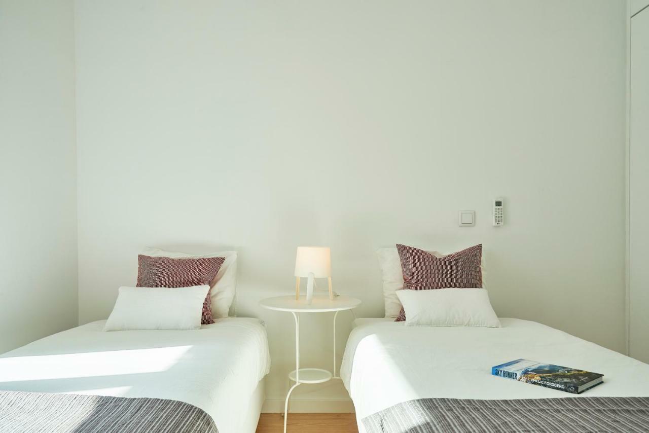 Modern Apartment Calcada Sao Francisco II Lisbon Exterior photo